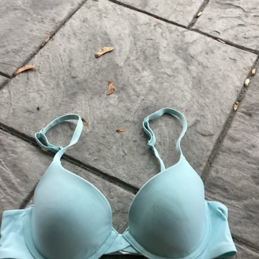 blue 32 B blue